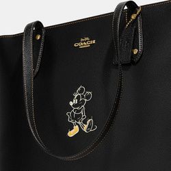 COACH Central Leather Zip Top Tote Bag in Black