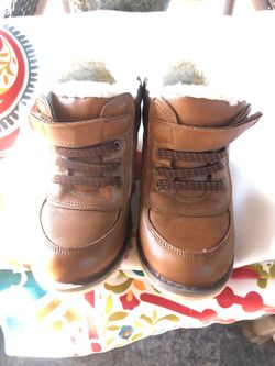 Shoes for boy size 9c