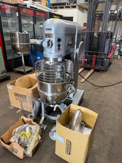 Hobart H600 Mixer  with Attachments New New