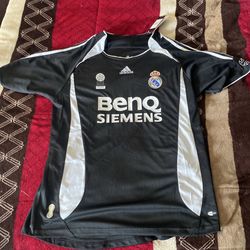 06-07 Real Madrid R9 away Jersey
