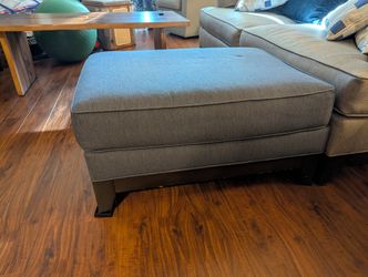 Ethan Allen Ottoman