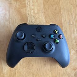Xbox Series X/S Controller. Color: Carbon Black. Standalone controller with no product box. 