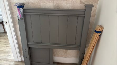 gray bed TWIN