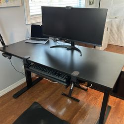 Flexispot Electric Standing Desk (with bonus keyboard tray and standing mat)