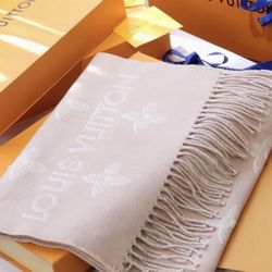 BRAND NEW SCARF 32X180cm