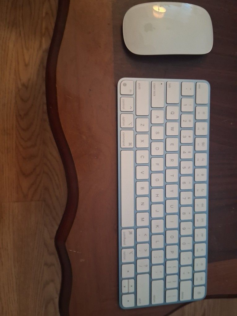 Apple Magic keyboard And Mouse