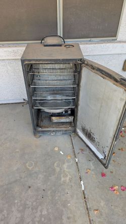 Masterbuilt electric smoker
