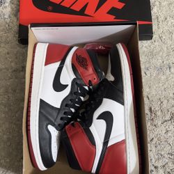 JORDAN 1 ‘BLACK TOE’ (2016)