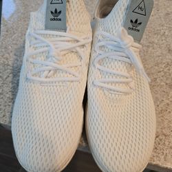 Adidas Pharrell Wiliams Hu Sneakers.  Mens 7/ Womens 8