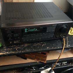 Onkyo TX-SV717PRO Surround Receiver Tuner Amplifier 5.1 Like New 100$ 