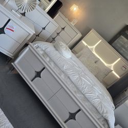 ✨️ King, Cal King, Queen Bed Frame ✨️ Furniture Sectionals, Bedrooms, Dining Avail