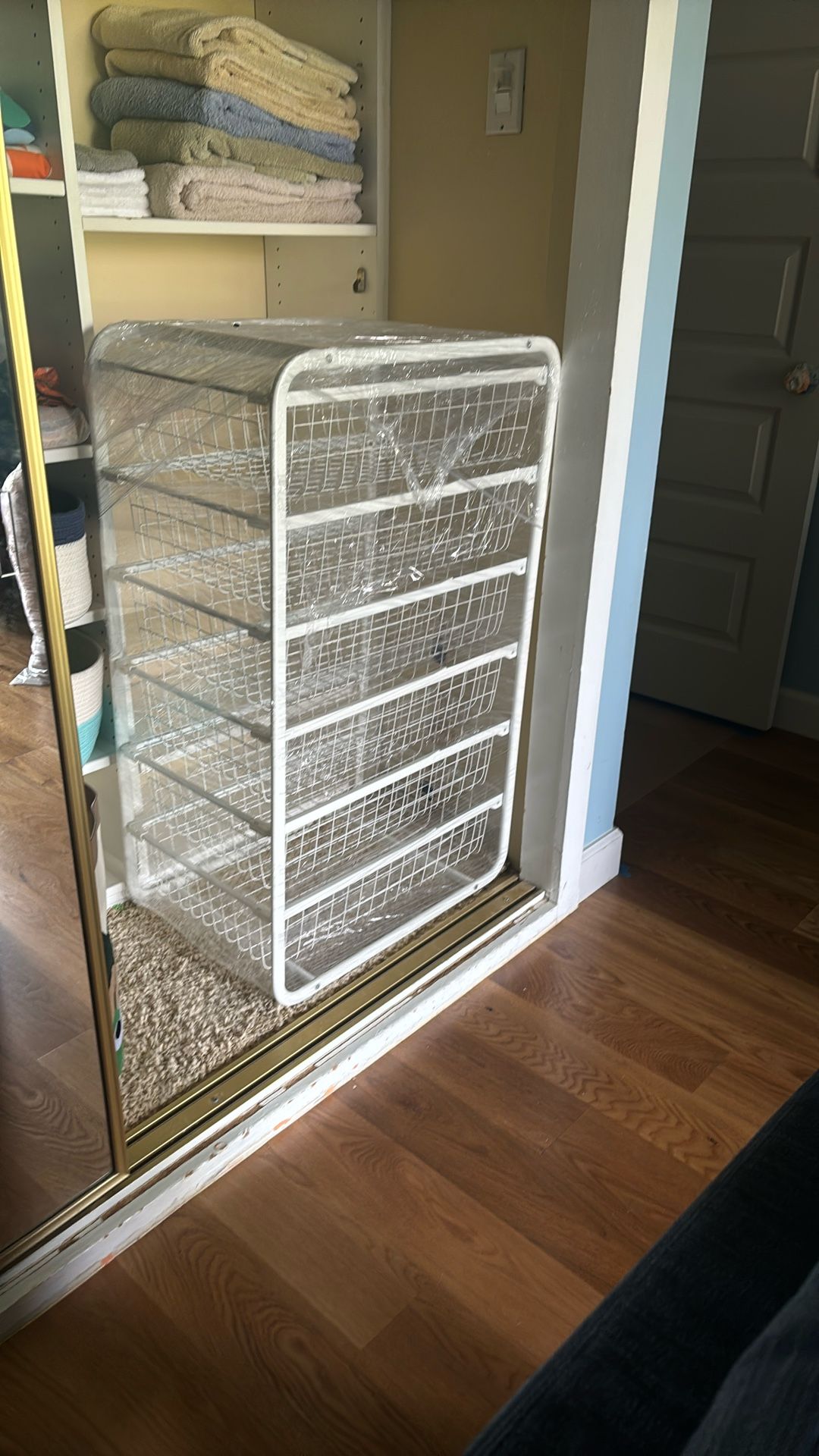 6 Drawers - White Metal 