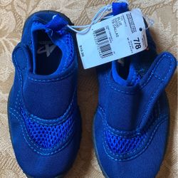 Zapatos Para El Agua  $5.00
