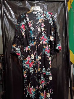L. I. F. E. ( Love Is For Eternity ) Boho Black Floral Crochet Max Lightweight Duster Kimono. Size Medium.