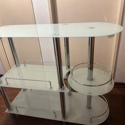 Perfectly Almost Brand New Table!!