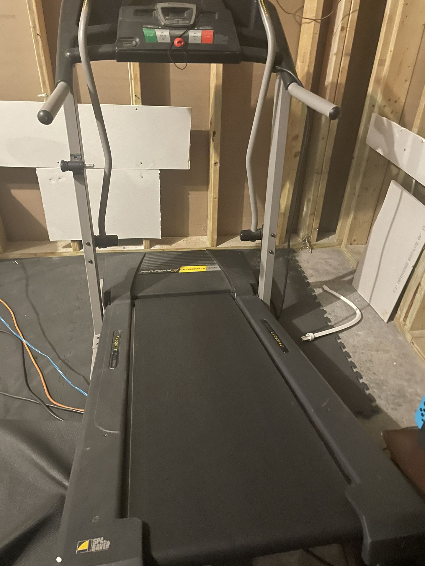 Proform Crosswalk Treadmill 370e