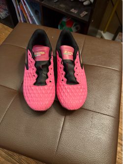 Lotto soccer cleats