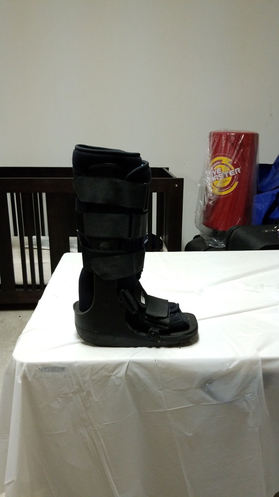 Formfit boot for leg injury