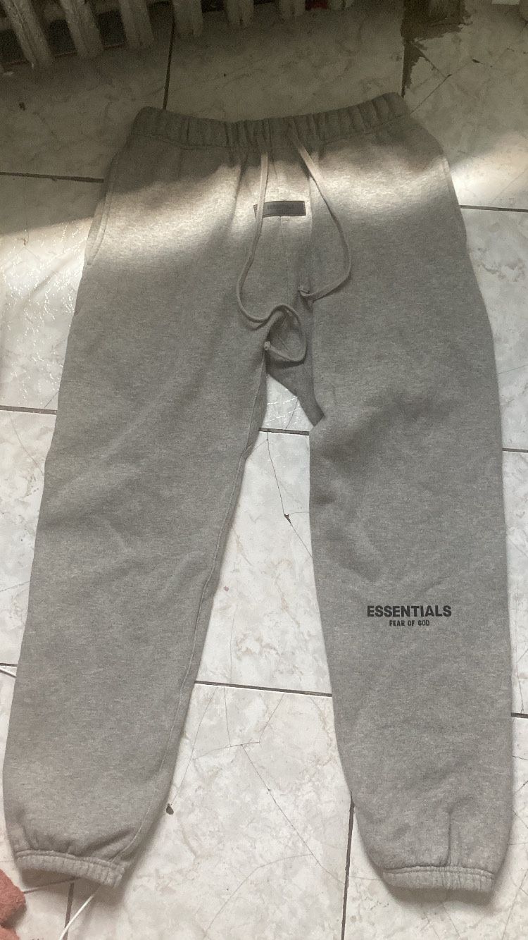Essentials Fear of God Gray Sweatpants - Size M