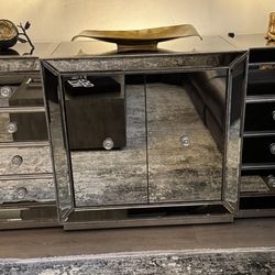 Mirrored Buffet/tv console