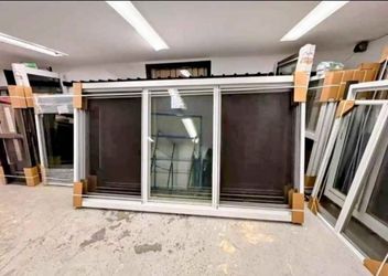 Large White vinyl & auminum Sliding Window