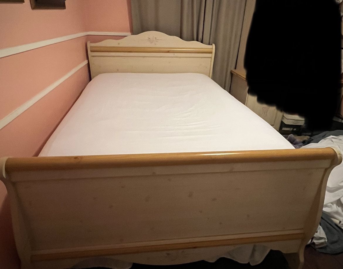 Bedroom Set
