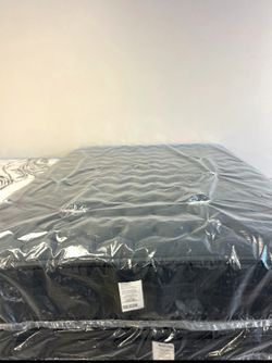 ✨ NEW LUXURY QUEEN MATTRESS – SHERWOOD ELM PLUSH (BLACK) ✨
