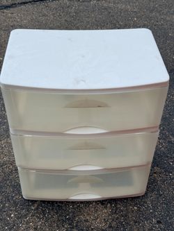 3 drawer storage with wheels