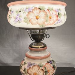 Stunning Vintage Quoizel Floral Hand Painted 24” Hurricane Gone With the Wind Lamp, 3-way lighting