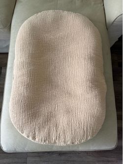 Snuggle Me Organic Infant Lounger With Muslin Cover