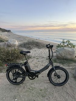 Blix Vika X Folding Electric Bike, Only 27 Miles, Like New