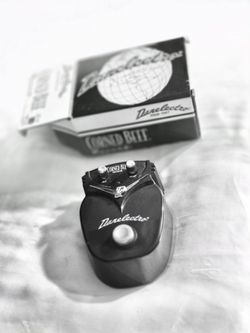 New in the box Danelectro"Corned Beef" reverb."