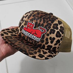 Supreme Hat