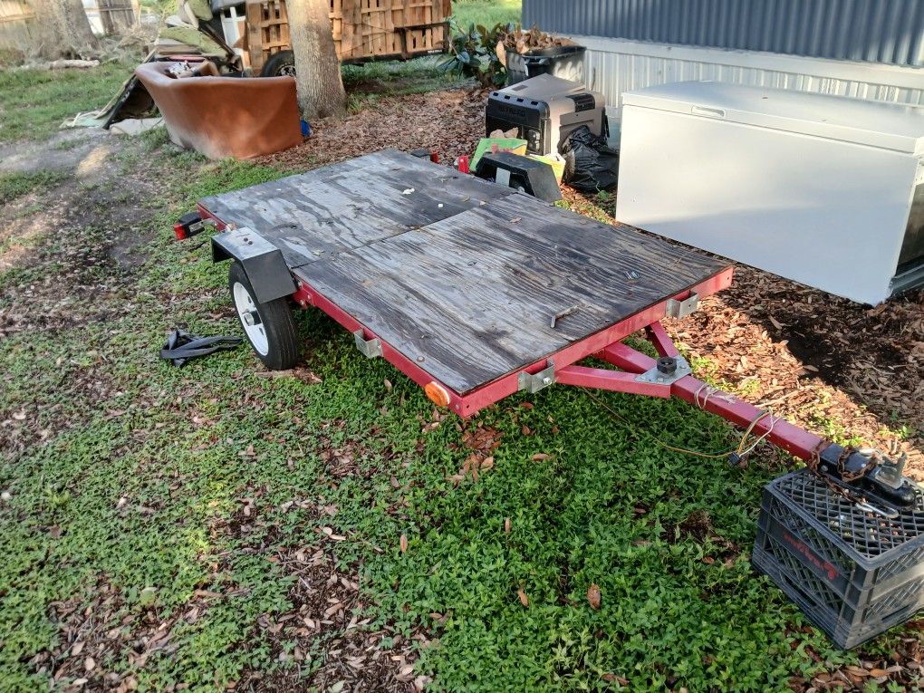 Small Utility Trailer Folds For Storage