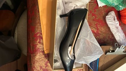 Michael kors  shoes $25