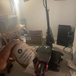 🚨 For Sale – Engwe Y600 Electric Scooter 🚨