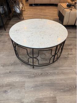 Round coffee top with marble top