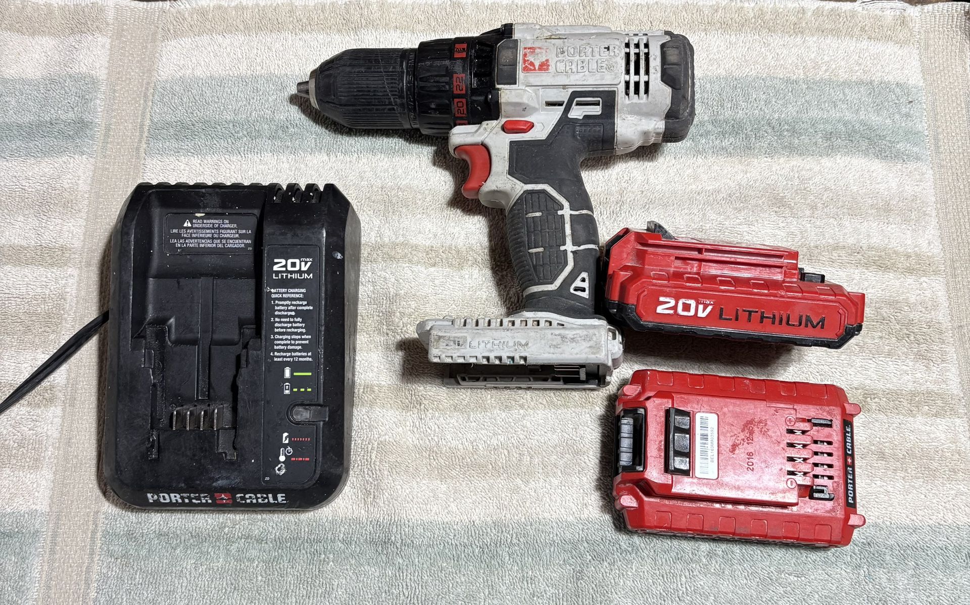 20 V Porter And Cable Drill.