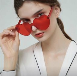 Heartshape red sunglasses