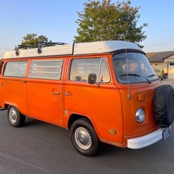 1975 VW Bus Westy