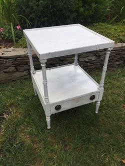 Antique mahogany table needs paint