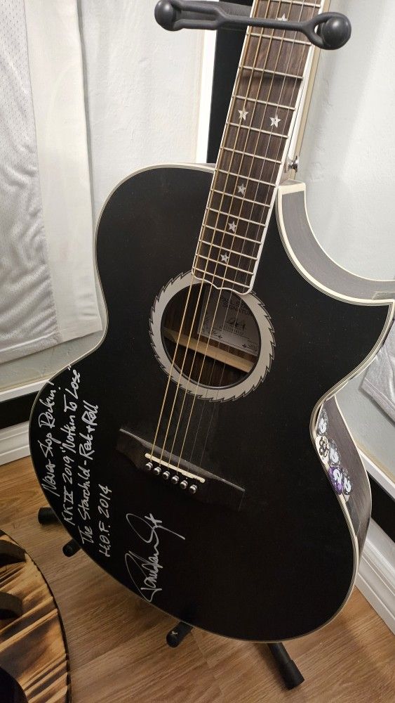 Paul Stanley Stage Played Guitar