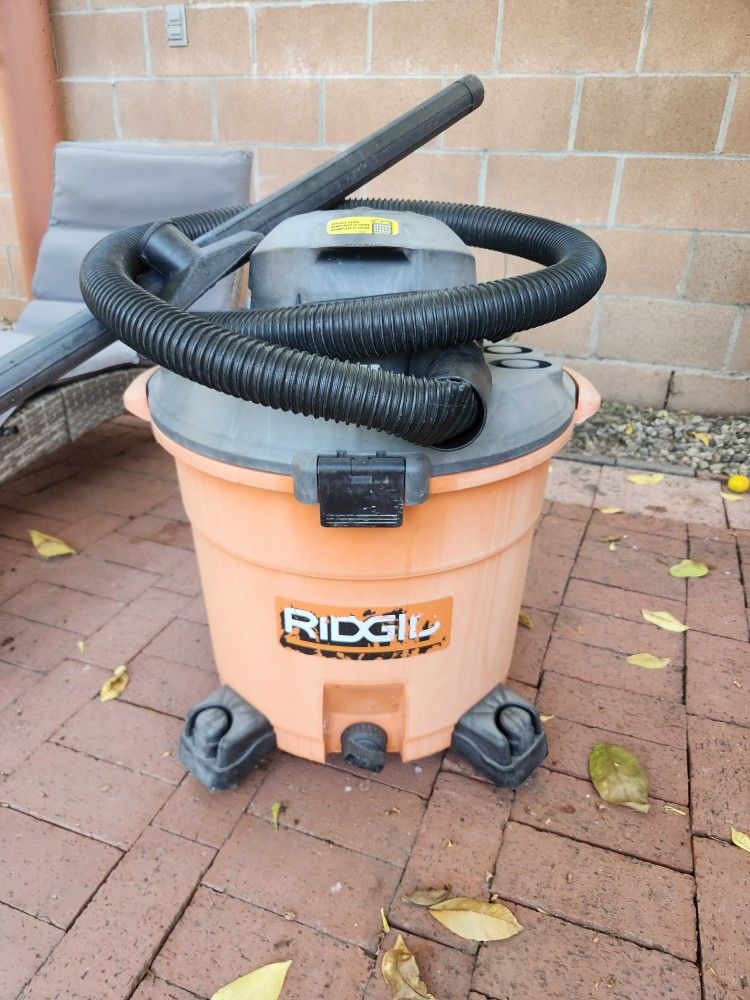Ridge 5 Gallon Wet And Dry Vac