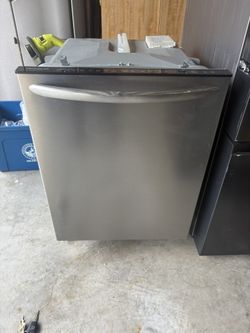 Like NEW Stainless Steel 24" Dishwasher 