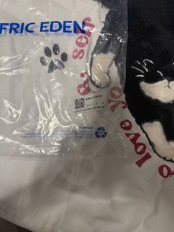 Aelfric Eden Appliqué cat tee