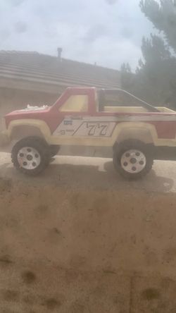 Toy truck