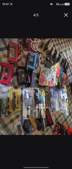 Large lot of Hot Wheels