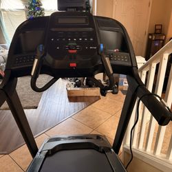 Horizon Fitness 7.0AT Studio Series Treadmill