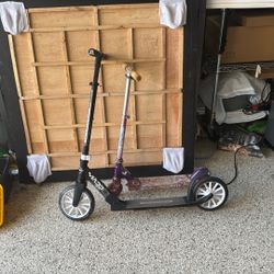 2 Scooters 