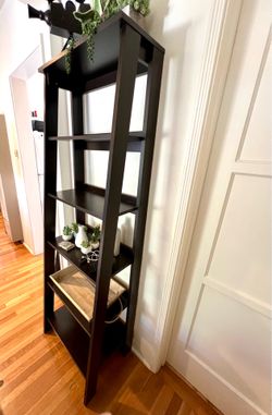 5-tier black bookcase